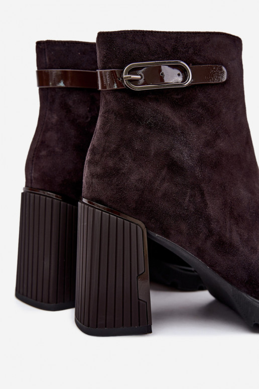 Botins isolados de camurça sintética com salto Vinceza 91172 chocolate