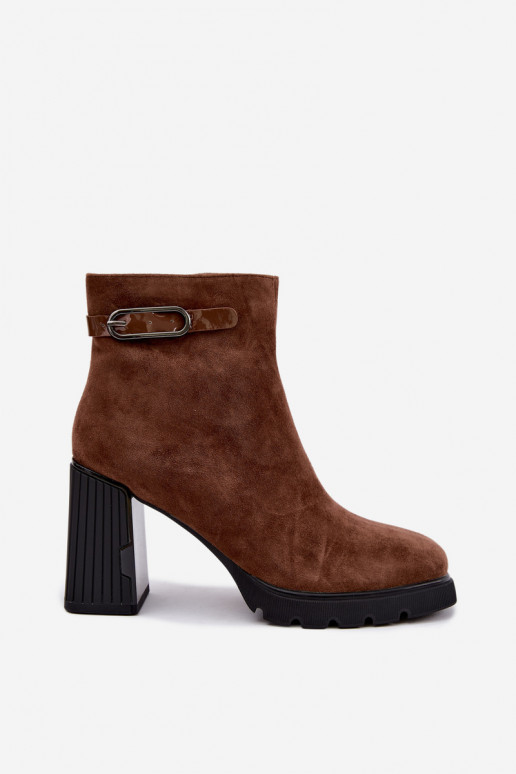 Botins isolados de camurça sintética com salto Vinceza 91172 marrom