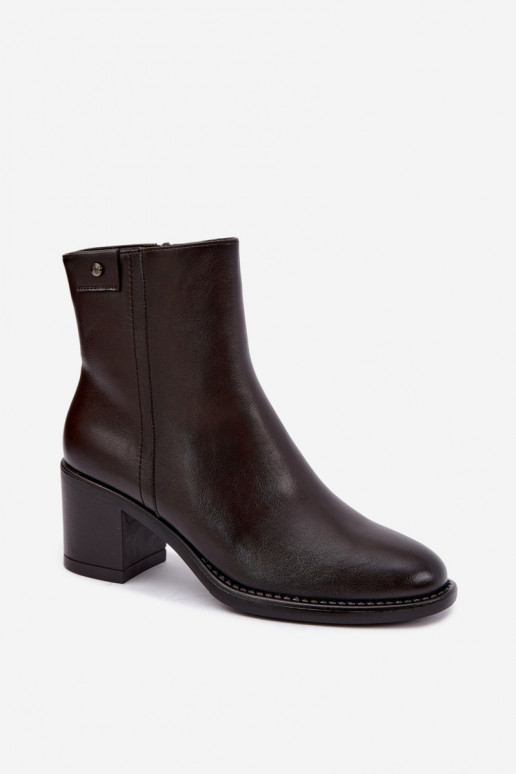 Botins isolados com salto Vinceza 58655 chocolate