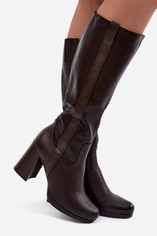 Botas longas isoladas com salto chocolate Alessa