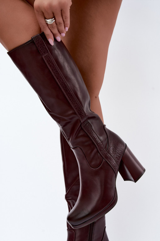Botas longas isoladas com salto bordô Alessa