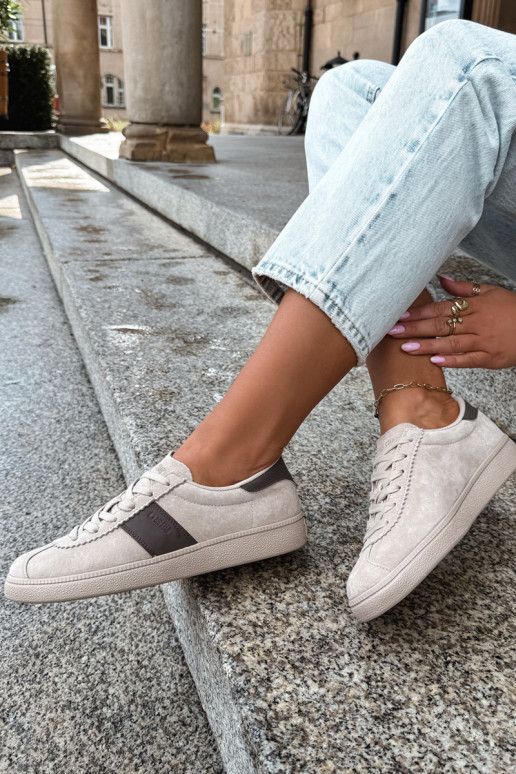 Pele de camurça À modalo de tênis Feminino Big Star UU274440 bege