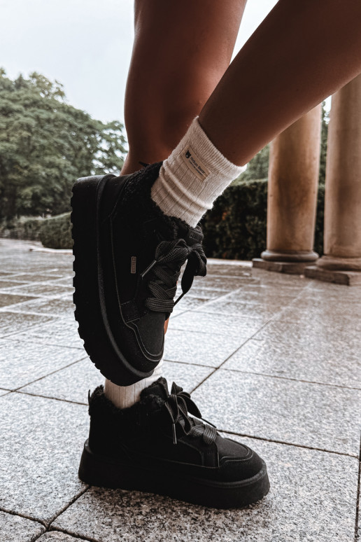 Botas de neve femininas com plataforma e pelo Big Star SS274104 em preto