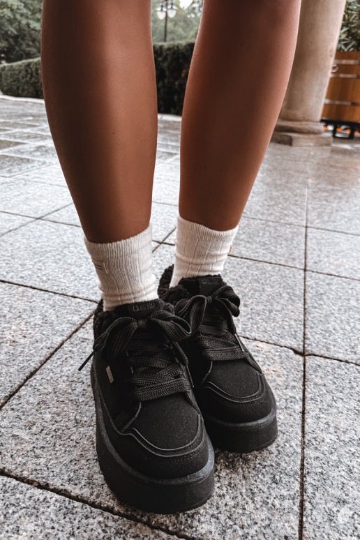 Botas de neve femininas com plataforma e pelo Big Star SS274104 em preto