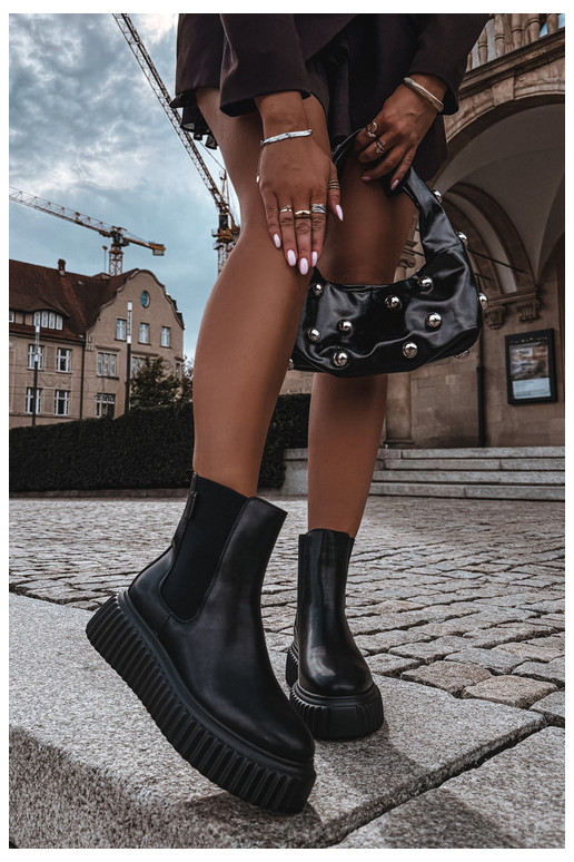 Botins femininos elegantes com plataforma preta Big Star