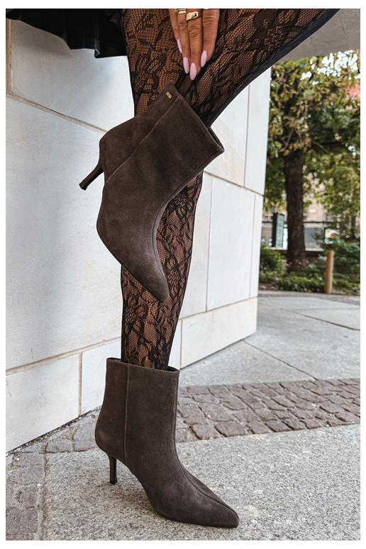 Botas de camurça com saltos finos e isolamento, slip-on Big Star UU274492 castanhas