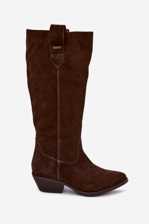 botas altas de camurça sintética para mulheres com salto baixo isoladas Big Star UU274519 na cor chocolate