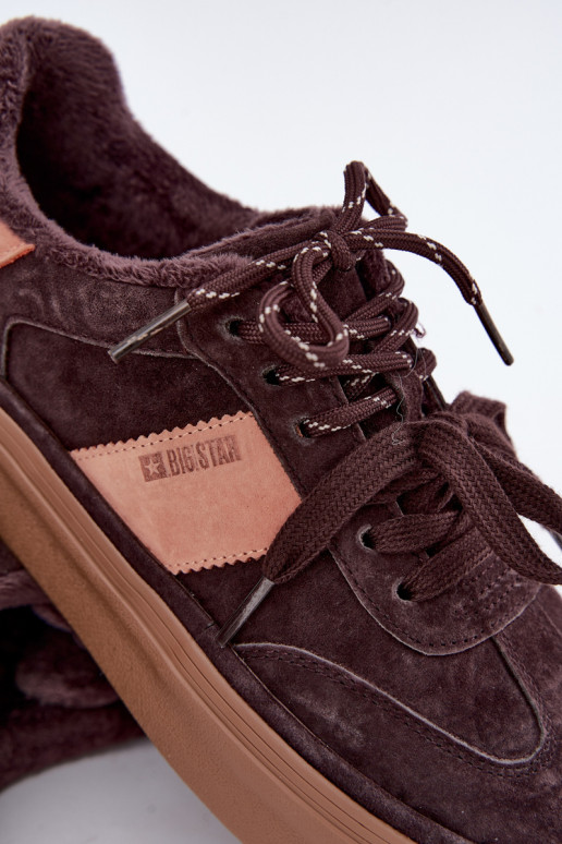botas estilo sneaker em camurça sintética para mulheres isoladas Big Star UU274770 na cor chocolate
