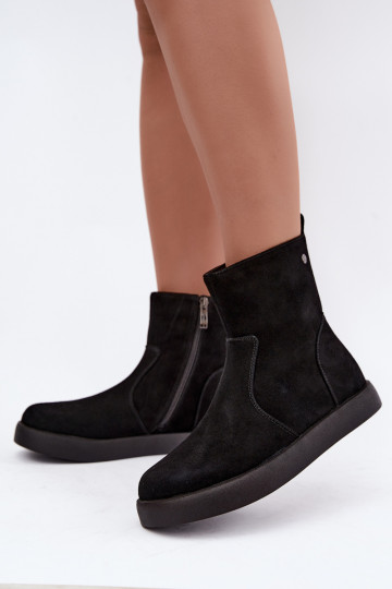 Sapatos de camurça isolados para mulheres Tai turiciejka K7800-01 cor preta