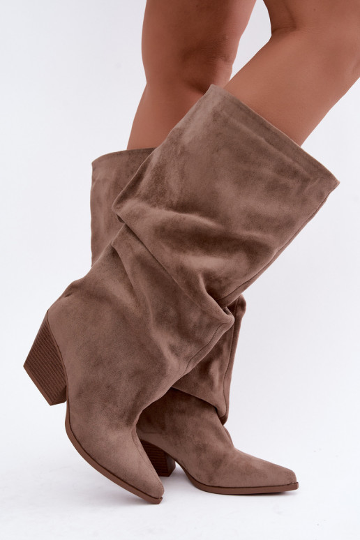 Botas altas khaki femininas com parte superior curva e saltos em camurça Durela