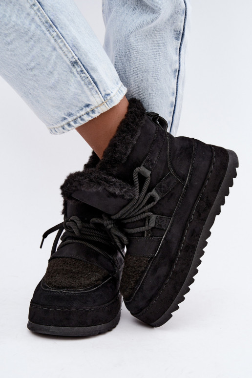 Botas de inverno pretas com atacadores na plataforma Coraliah