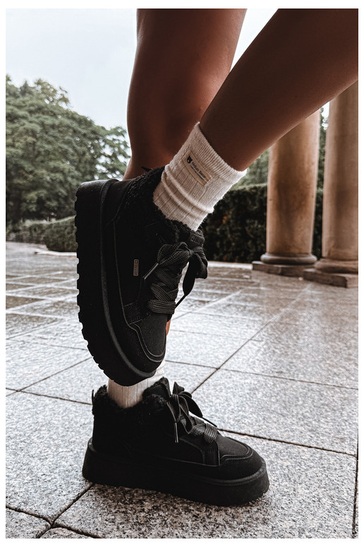 Botas de neve femininas com plataforma e pelo Big Star SS274104 em preto