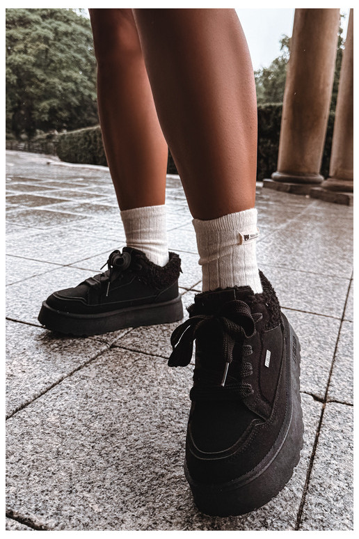 Botas de neve femininas com plataforma e pelo Big Star SS274104 em preto