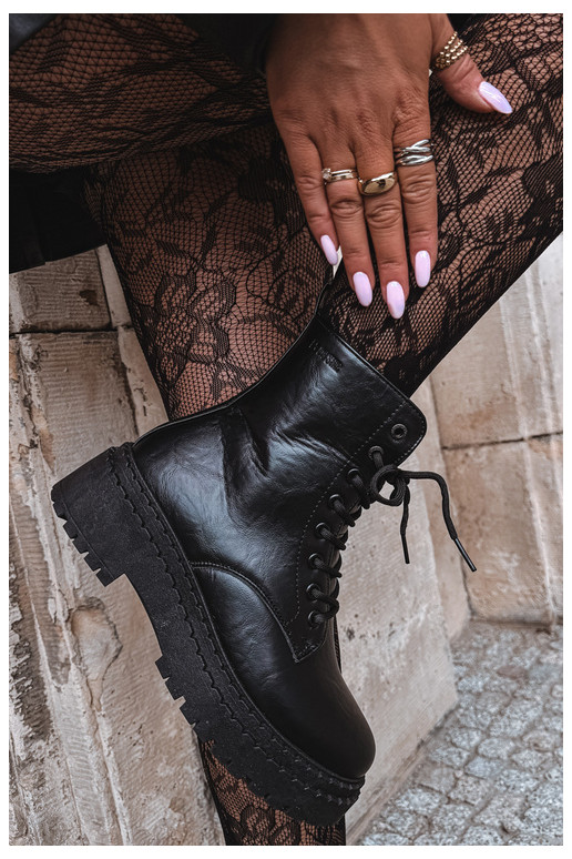 Botins femininos Big Star UU274816 em preto