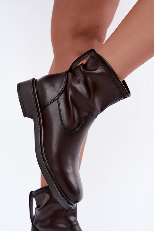 Botins isolados em couro com salto largo Sergio Leone BT-62 chocolate