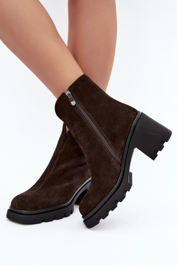 Sapatos isolados em camurça sintética com saltos T.Sokolski SH Z26-428 chocolate 2