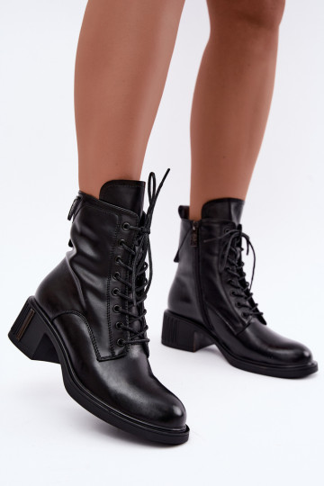 Botins isolados de couro natural Vinceza pretos 2