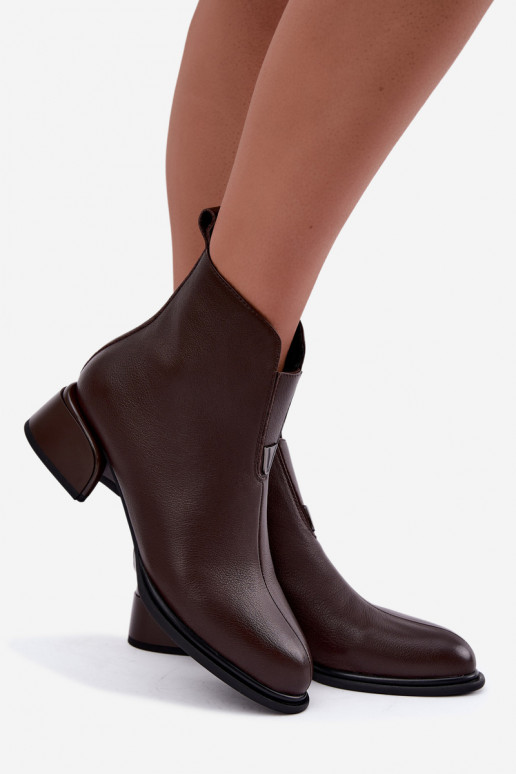 Botins isolados femininos de couro natural com saltos baixos Vinceza Czekolado