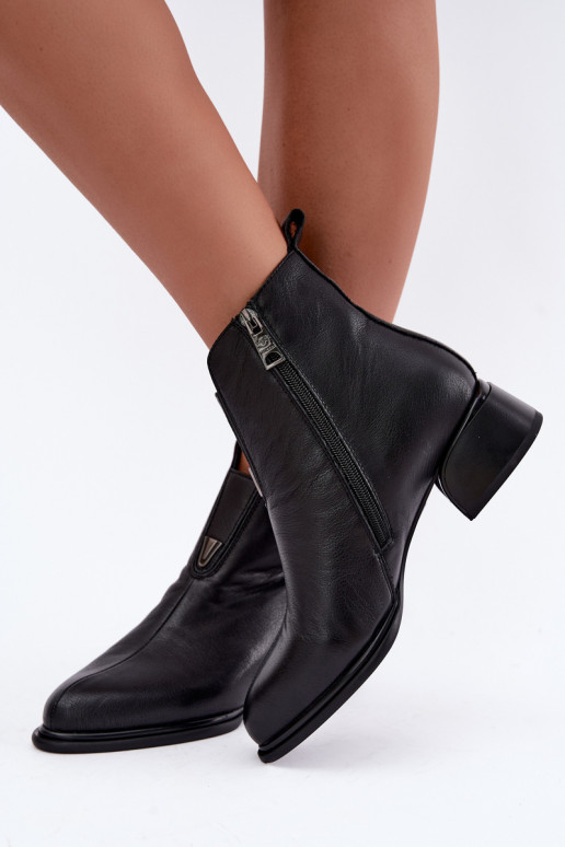 Botins isolados femininos de couro natural com saltos baixos Vinceza pretos