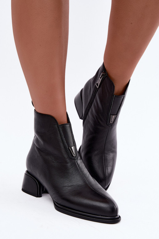 Botins isolados femininos de couro natural com saltos baixos Vinceza pretos