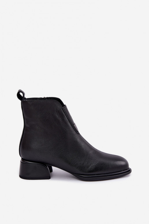 Botins isolados femininos de couro natural com saltos baixos Vinceza pretos