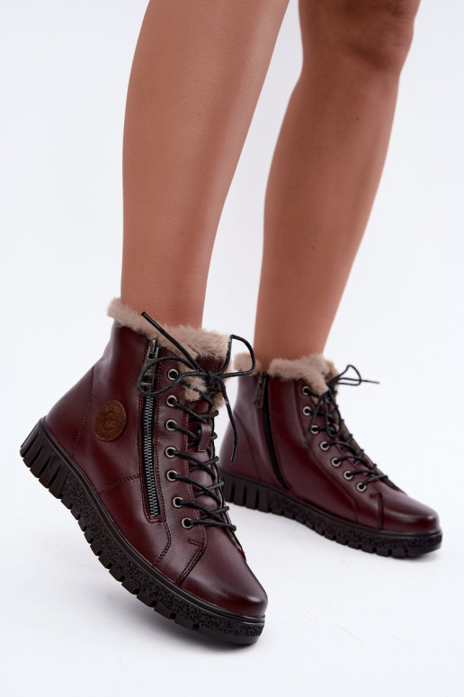 Botins femininos isolados em couro natural Vinceza 133123 na cor bordô