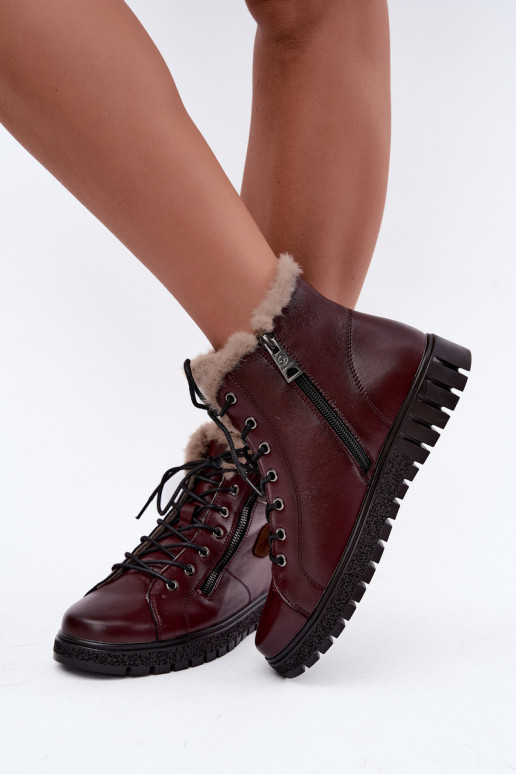 Botins femininos isolados em couro natural Vinceza 133123 na cor bordô