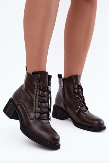 Botins isolados em couro natural Klocke Vinceza 89161 na cor chocolate