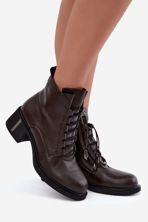 Botins isolados em couro natural Klocke Vinceza 89161 na cor chocolate