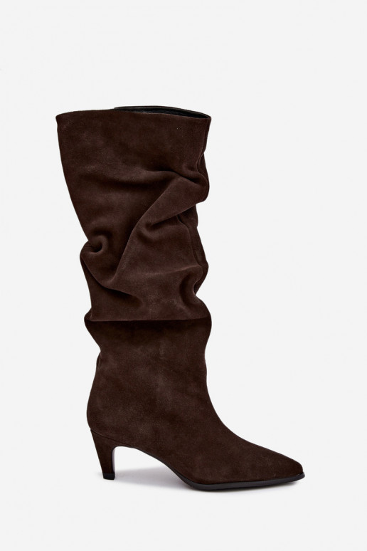 Botas altas em camurça sintética isoladas Slouchy com saltos Vinceza 89167 na cor chocolate