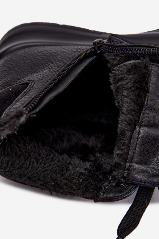 Botins femininos isolados com pelo por dentro na cor preta Parvella