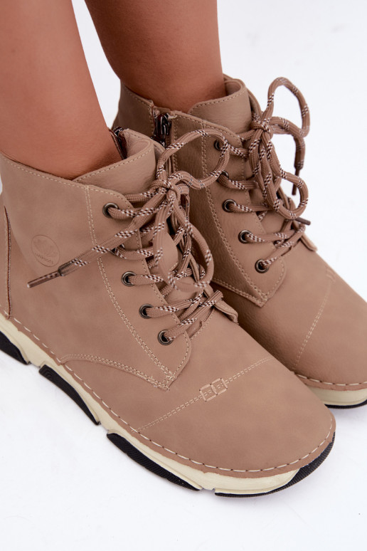 Botins femininos isolados, cor areia Lerissa