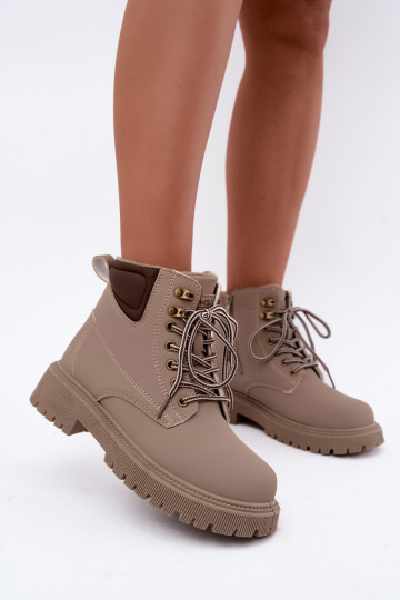 Sapatos femininos isolados, cor areia Sarvella