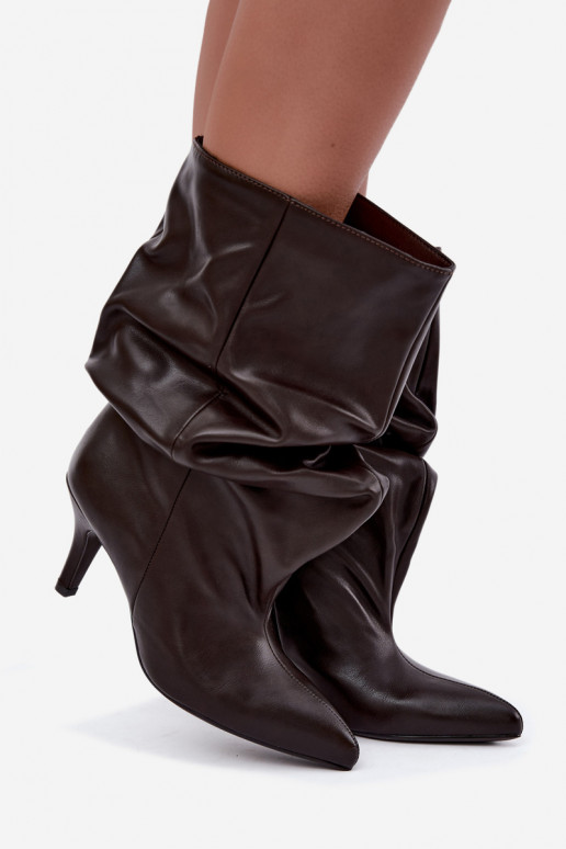 Um modelo atraente Botas femininas Typu Slouchy com salto CzekoladoParae Gelra