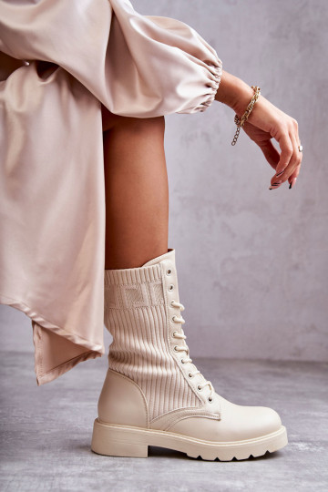 Botins femininos com cano tipo meia e saltos largos na cor areia Liam 2