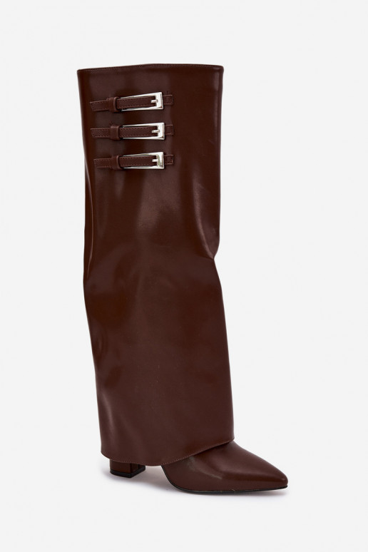 Botas altas femininas com salto e cano de amarração, tiras com fivelas na cor chocolate Nirisa