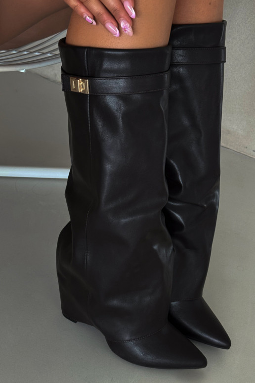 Botas altas femininas com salto e cano de amarração, com detalhes dourados na cor preta Diorna