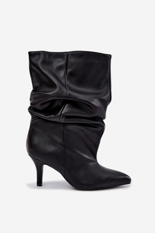 Botins slouchy com salto em preto Gelra
