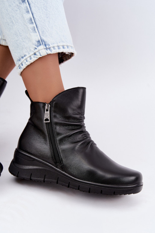 Botins quentes com plataforma e babados Vinceza 133117 pretos