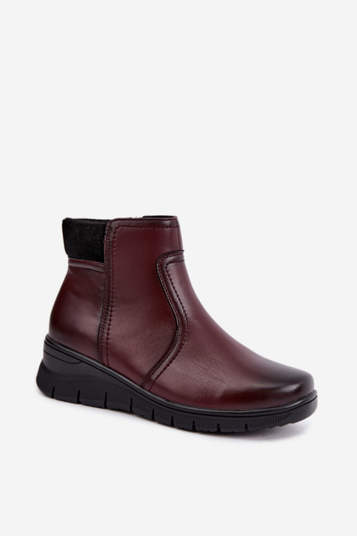 Botins de couro isolados com plataforma Vinceza 133116 na cor bordô