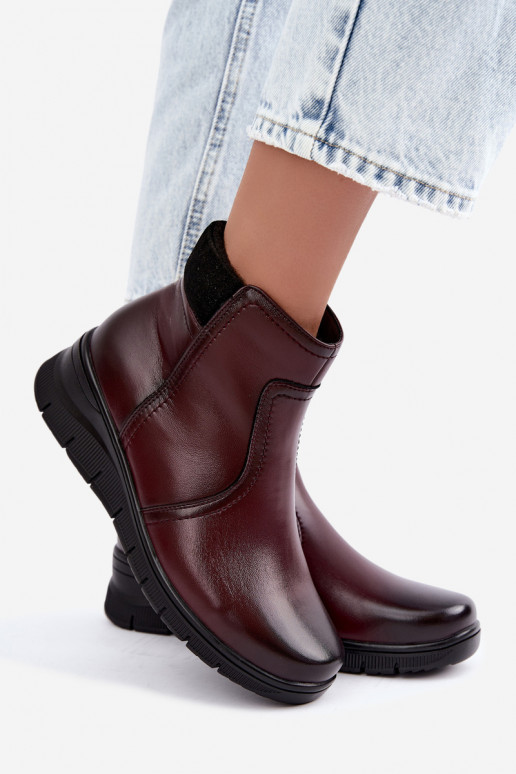 Botins de couro isolados com plataforma Vinceza 133116 na cor bordô