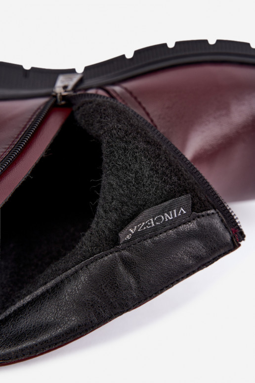 Botins de couro isolados com plataforma Vinceza 133116 na cor bordô