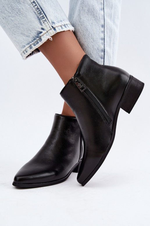 Botins de couro de salto baixo Vinceza 133136 na cor preta