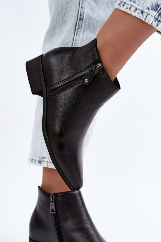 Botins de couro de salto baixo Vinceza 133136 na cor preta