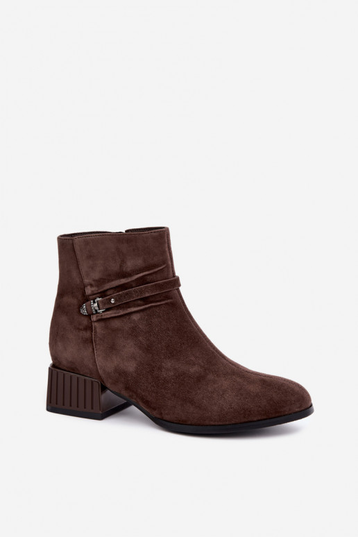 Botins femininos de camurça sintética Klocke isolados D&A CR62-3476 na cor marrom