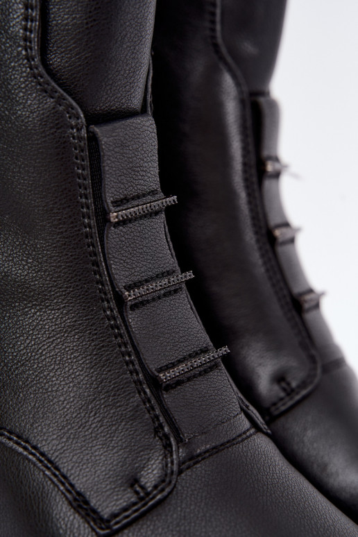 Botins isolados de couro sintético para mulheres com saltos largos D&A CR62-3429 pretos