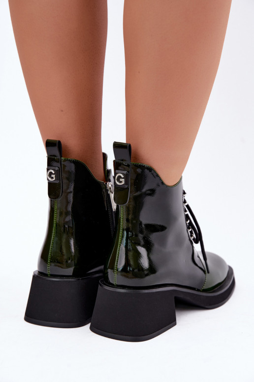 Botins isolados de couro sintético com efeito verniz Klocke GOE UU2N4129 caqui