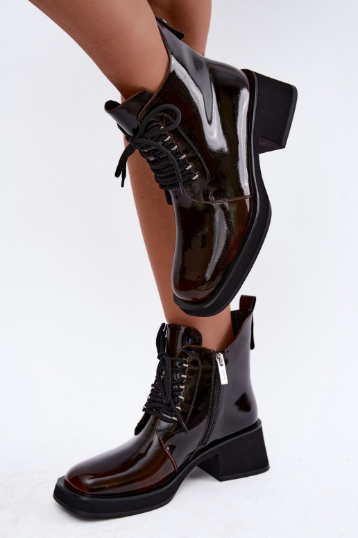 Botins isolados de couro sintético com efeito verniz Klocke GOE UU2N4128 castanho escuro