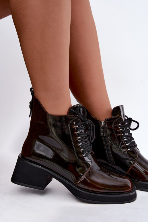 Botins isolados de couro sintético com efeito verniz Klocke GOE UU2N4128 castanho escuro
