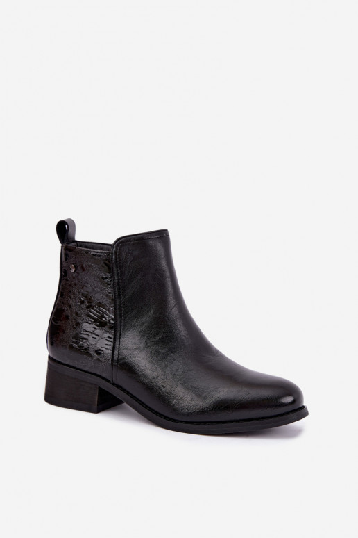 Botins isolados de couro sintético com salto baixo Vinceza 133133 pretos
